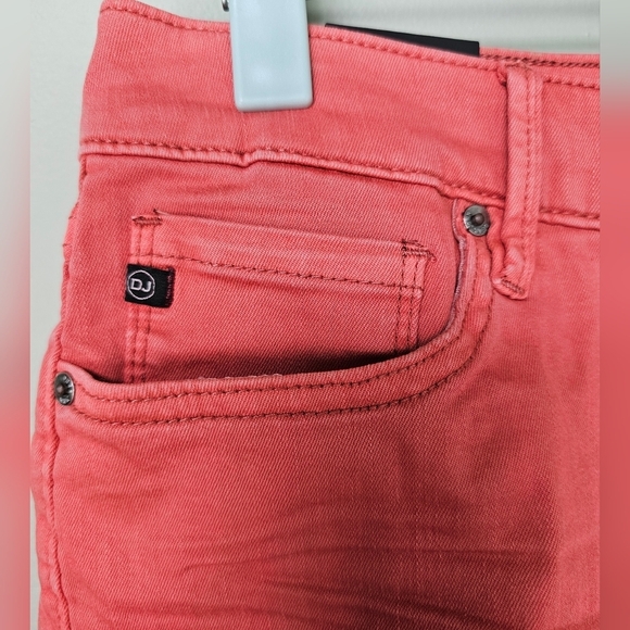 Dear John Women's American Classic Denim Shorts in Chalk Pink, Size 28 - Picture 5 of 12